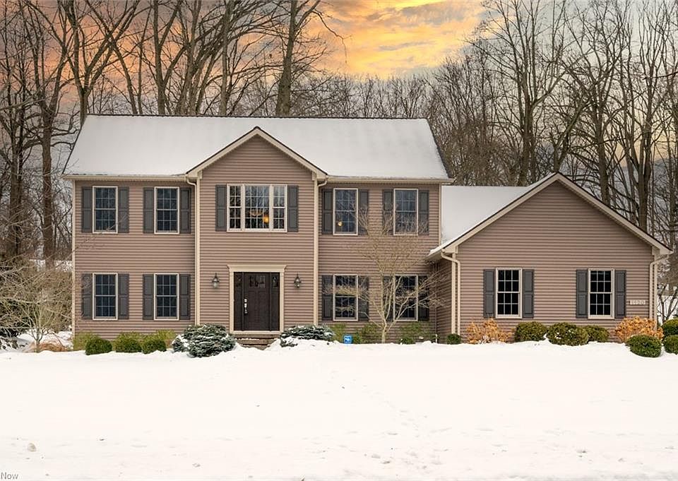 1st image of 1120 Oakwood Dr