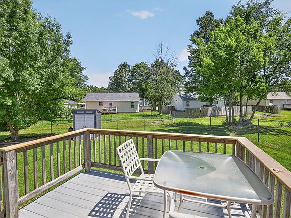 5th image of 2613 Calais Ct