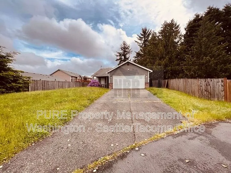 23121 37th Ave E — Photo 2