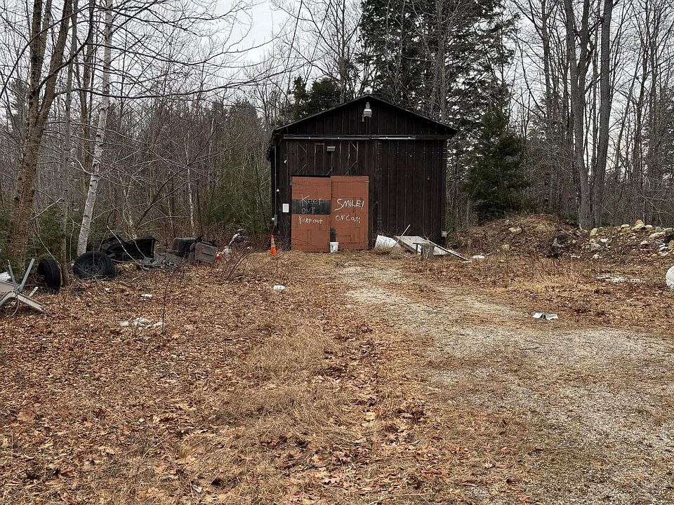 2nd image of 73 Oak Hill Road