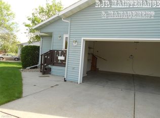 3853 Montreal St, Bismarck, ND 58503