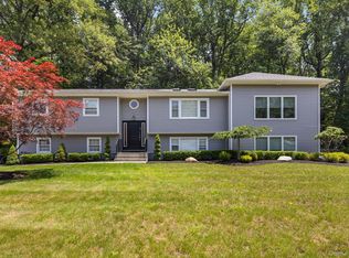 29 Skylark Drive, Monsey, NY 10977