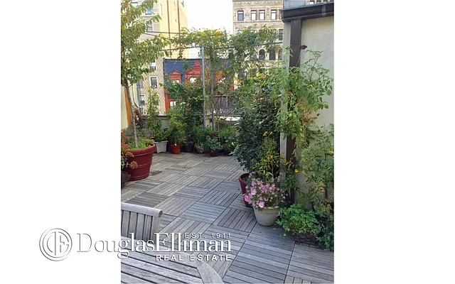 Sold by Douglas Elliman | media 16