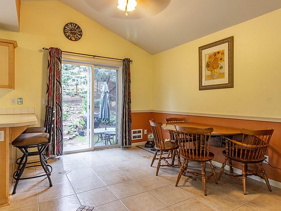 5th image of 1370 Majestic Rock Dr