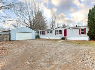 60123 Dailey Rd, Dowagiac, MI 49047