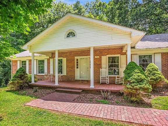 5th image of 270 Little River Dr