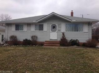 14691 Lisa Dr, Maple Heights, OH
