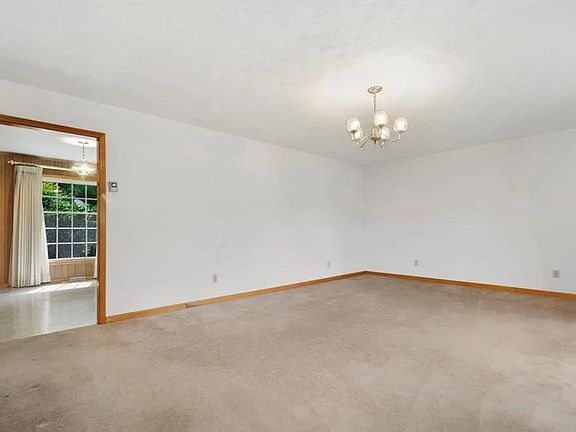 5th image of 143 Auburn Park Dr