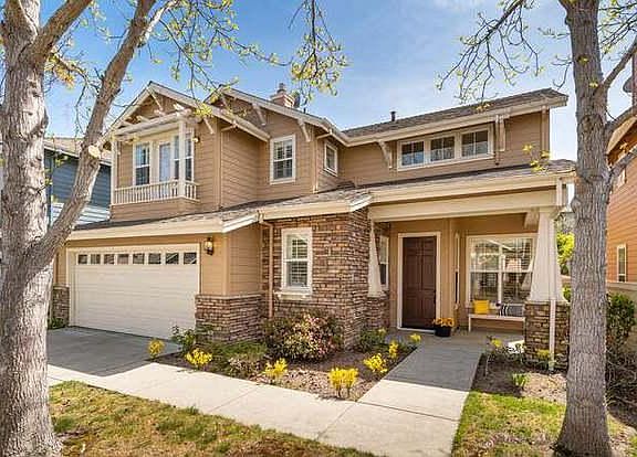 2nd image of 608 Landmark Ln