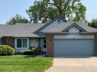 18 Scottsdale Pl, Dearborn, MI 48124