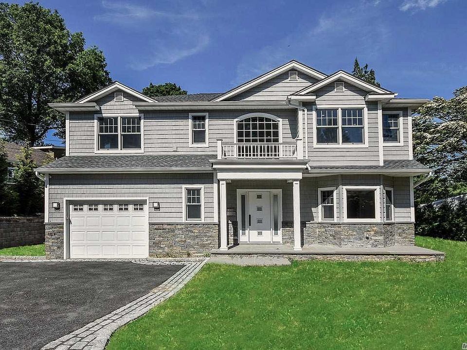 1st image of 26 Hill Dr