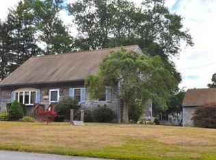 144 Calef Ave, Swansea, MA 02777