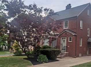 3467 Woodridge Rd, Cleveland Heights, OH 44121