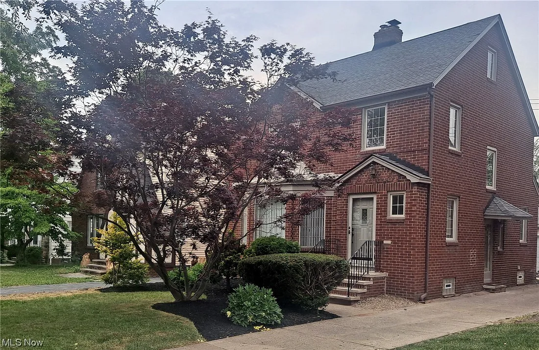 3467 Woodridge Rd photo 1