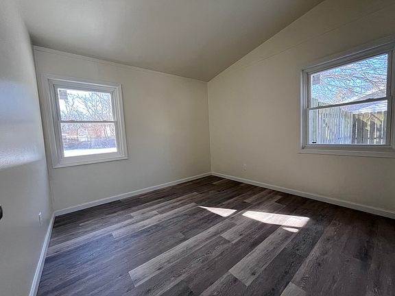 2nd image of 1592 Seville Ave