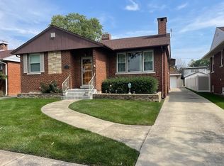 1433 Newcastle Ave, Westchester, IL 60154