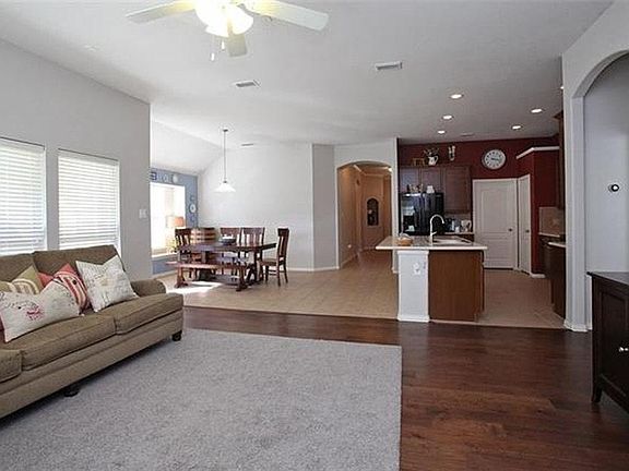 4th image of 2120 Scott Creek Dr
