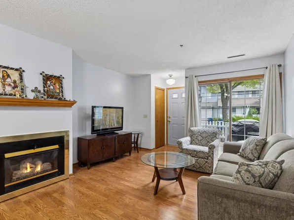 2600 Lockwood Dr, Mendota Heights, MN 55120