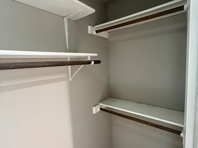 Closet in 2nd bedroom
