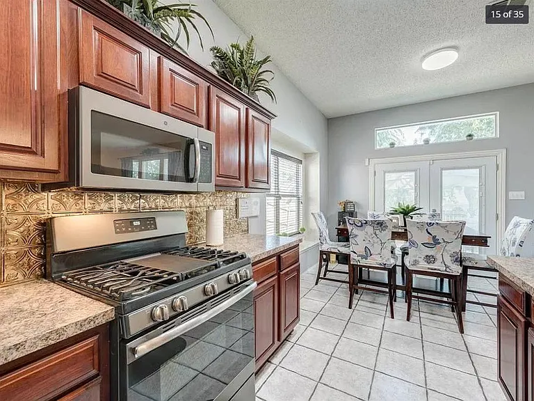 Windcastle Dr — Photo 15