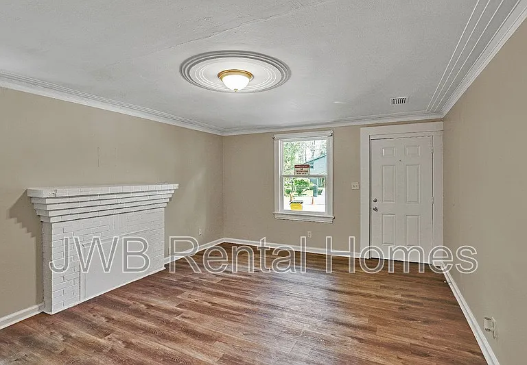 8264 Moncrief Dinsmore Rd — Photo 6