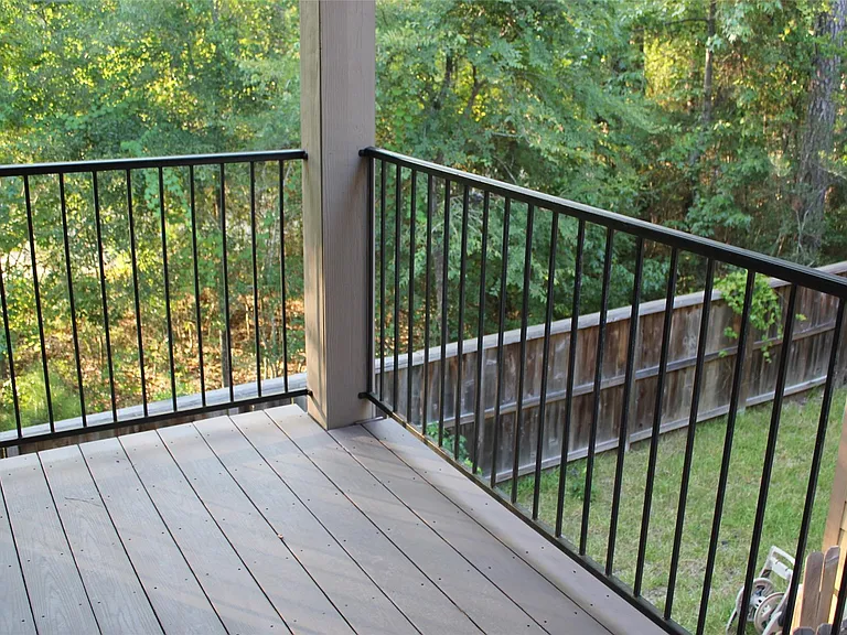 22 Cheswood Manor Dr — Photo 18
