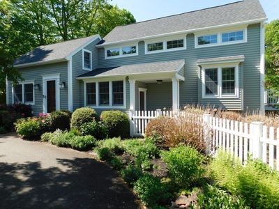 6 Peachtree Rd, East Longmeadow, MA, 01028