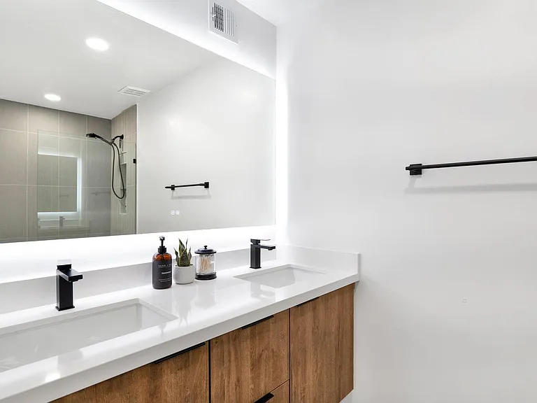 7207 N Via De Paesia — Photo 17