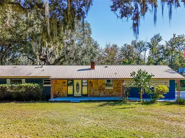 1740 SE 164th Cir, Ocklawaha, FL 32179