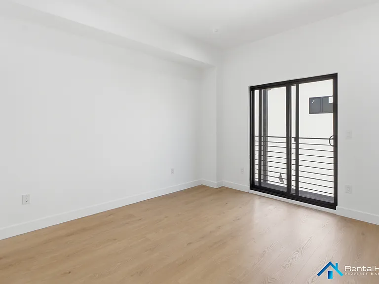 326 3/4 N La Fayette Park Pl — Photo 10