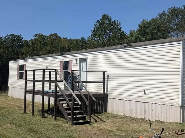 584 Levels Rd, Fairmont, WV 26554