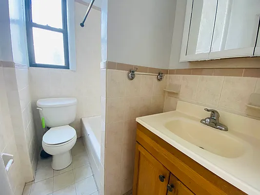 Rented by RealTegrity NY LLC | media 15