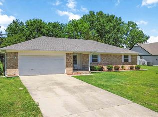 2006 Cardinal Dr, Springdale, AR 72764