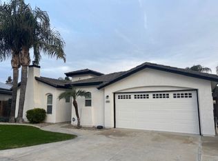 10205 Malaguena Ct, Bakersfield, CA