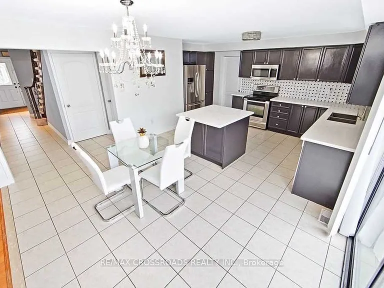 7 McAlpine Ave — Photo 4