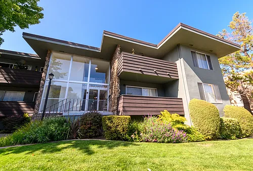 1944 Garden Drive Photo 1