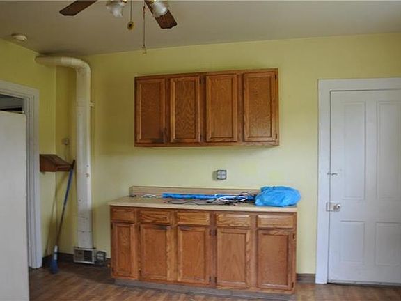 3rd image of 120 Kline Ave