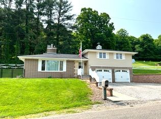 5316 Wolf Rd SW, Newcomerstown, OH 43837