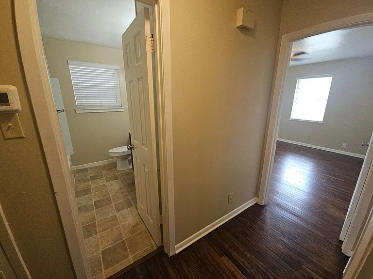 6419 Onyx Dr N — Photo 12