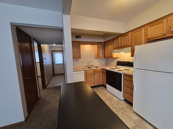 2nd image of 815 Boulder Ave APT 8