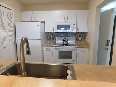 46 Plantation Dr APT 203, Vero Beach, FL, 32966