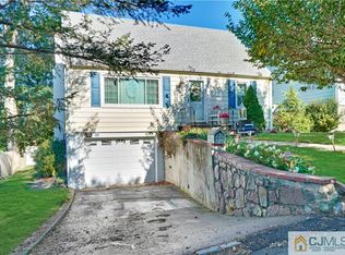 25 Livingston Ave, Dover, NJ 07801