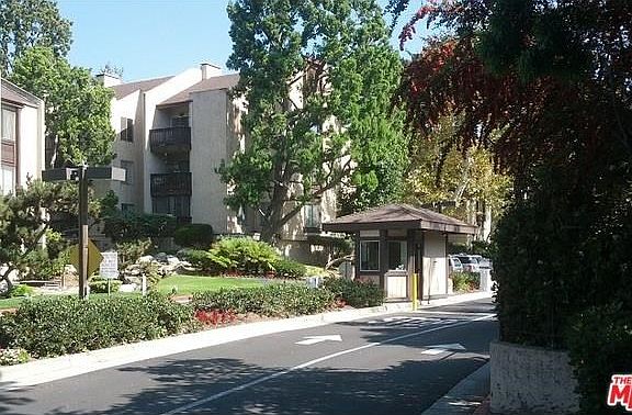 2nd image of 9212 Summertime Ln