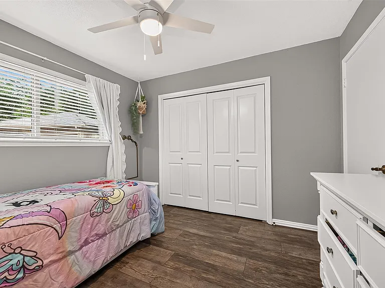 23011 Fox Hunt Dr — Photo 40