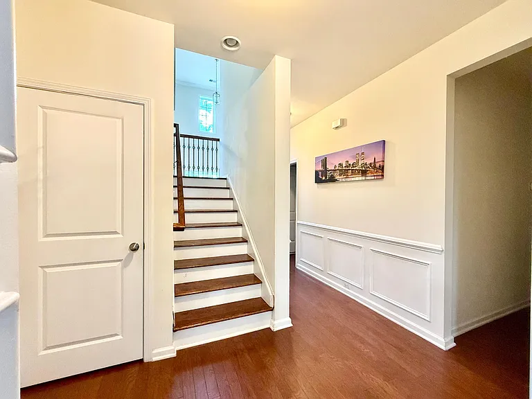 126 Comiskey Park Cir — Photo 10