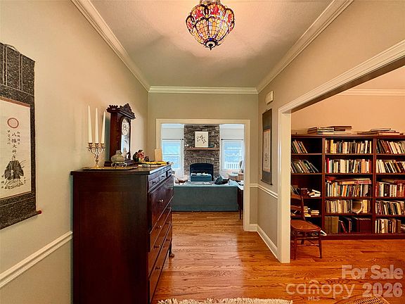 3rd image of 502 Pace Rd