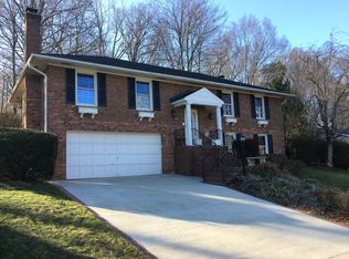 2609 E Meredith Dr, Vienna, VA 22181