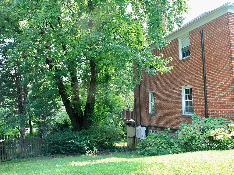 6107 Maylane Dr — Photo 111