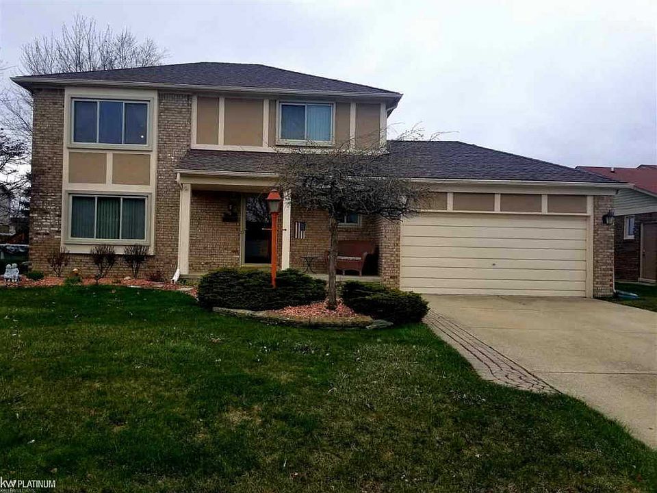 1st image of 26401 Birchcrest Dr