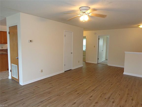 2nd image of 4622 Coronet Ave